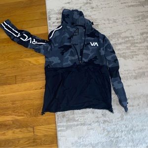 RVCA Black and Camo ¼ zip windbreaker pullover